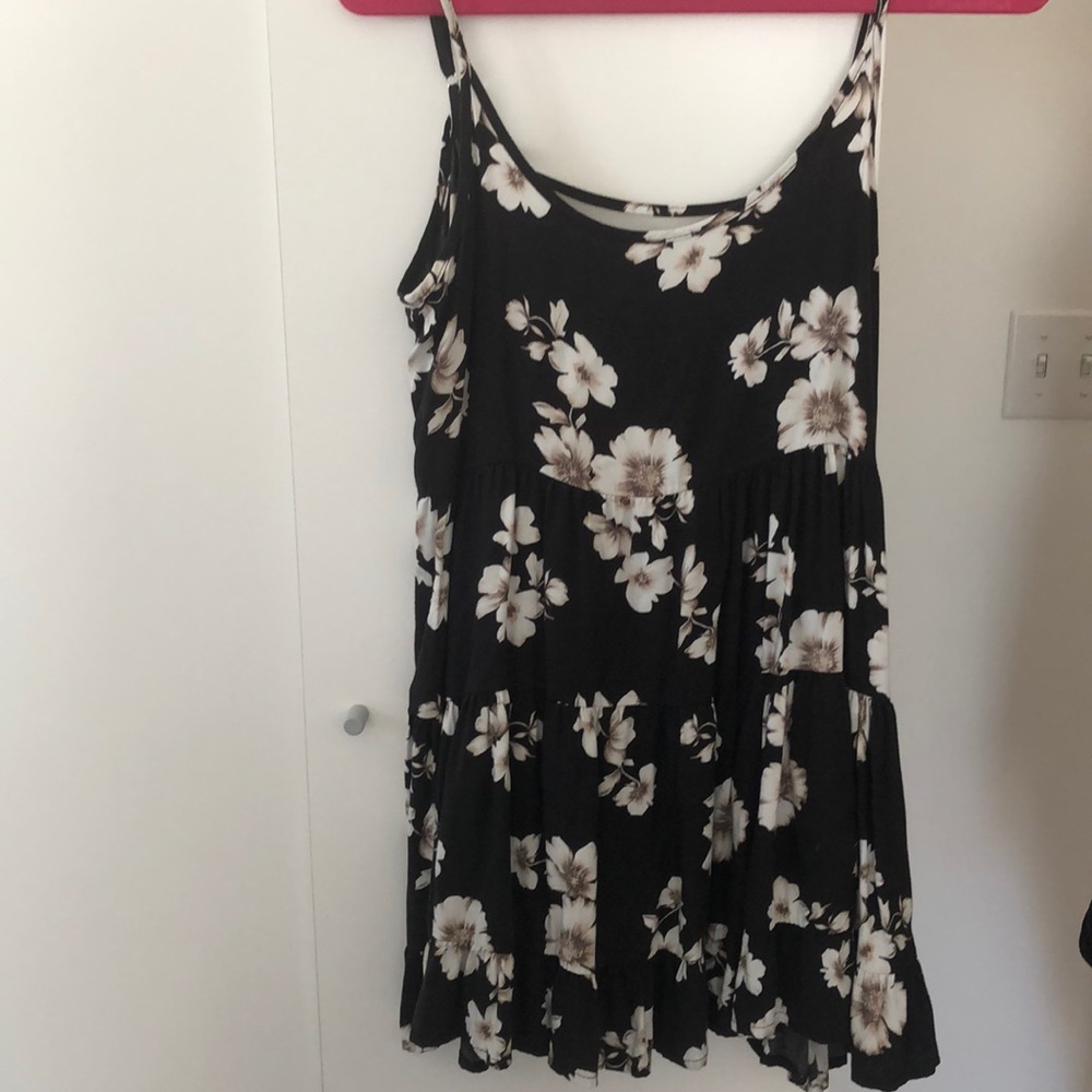 Brandy Melville floral dress